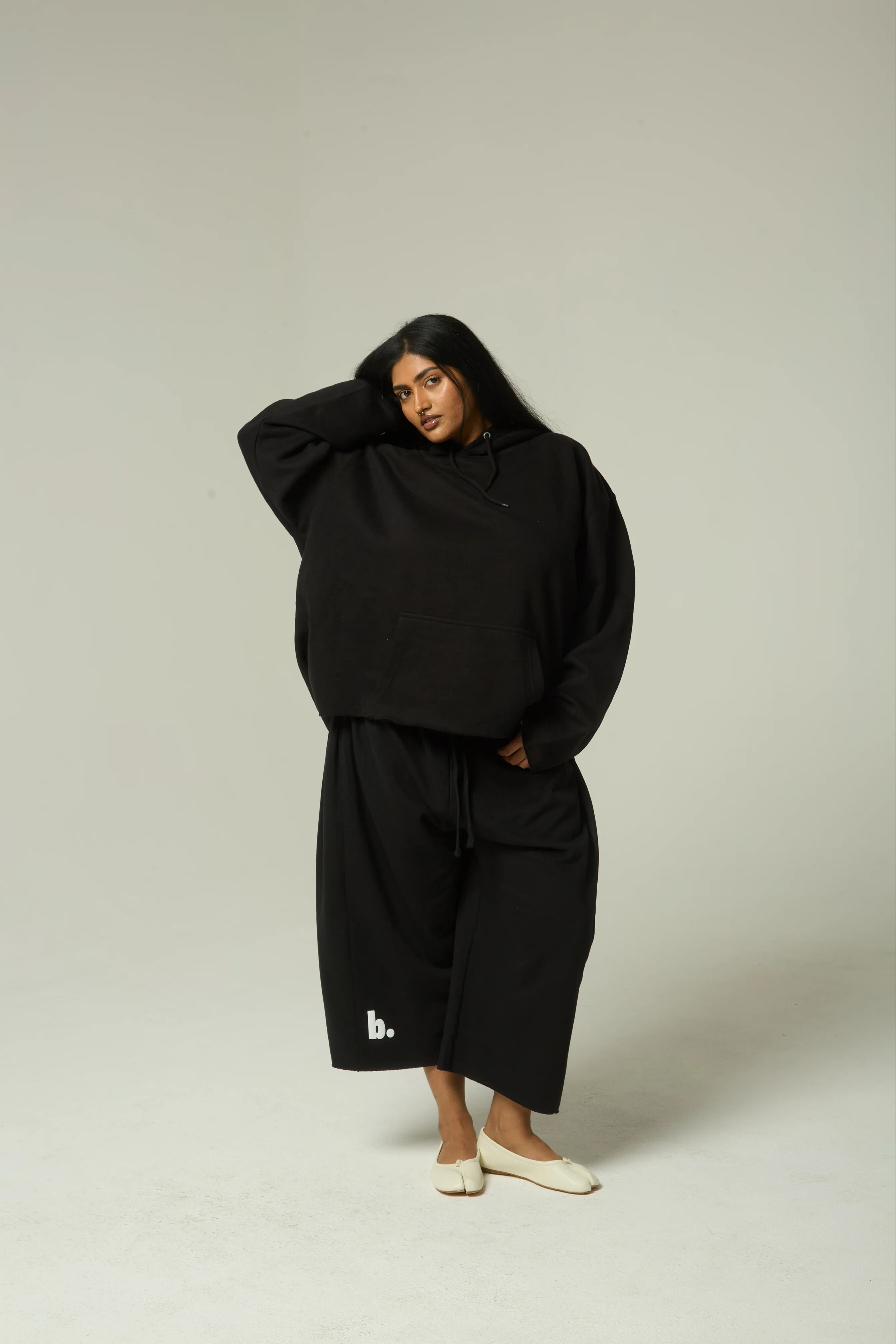 Cropped Sweat (black) - Image 3
