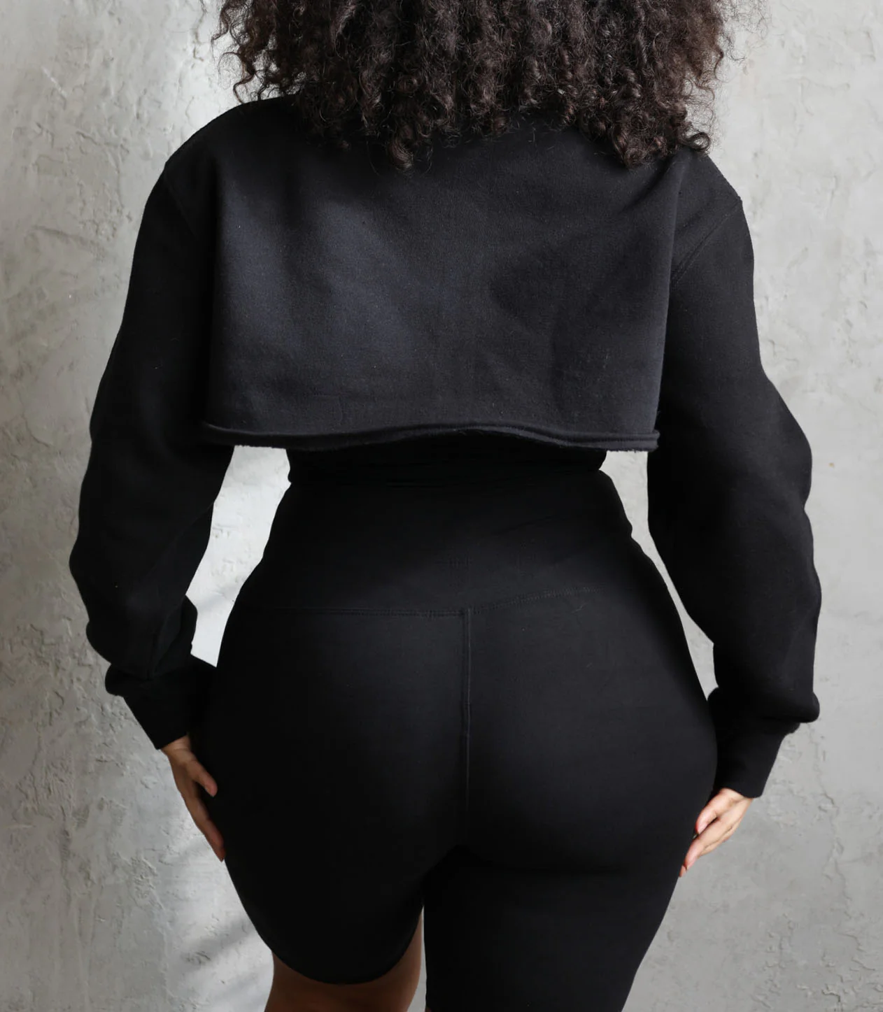 The Layering Crewneck - Image 4